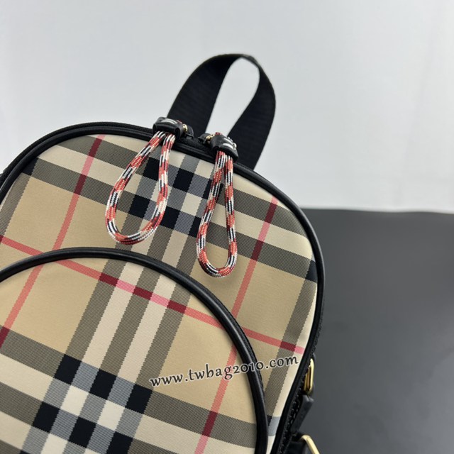 Burberry專門店新款格紋斜挎包 巴寶莉雙拉鏈口袋手提單肩包 yxb1335